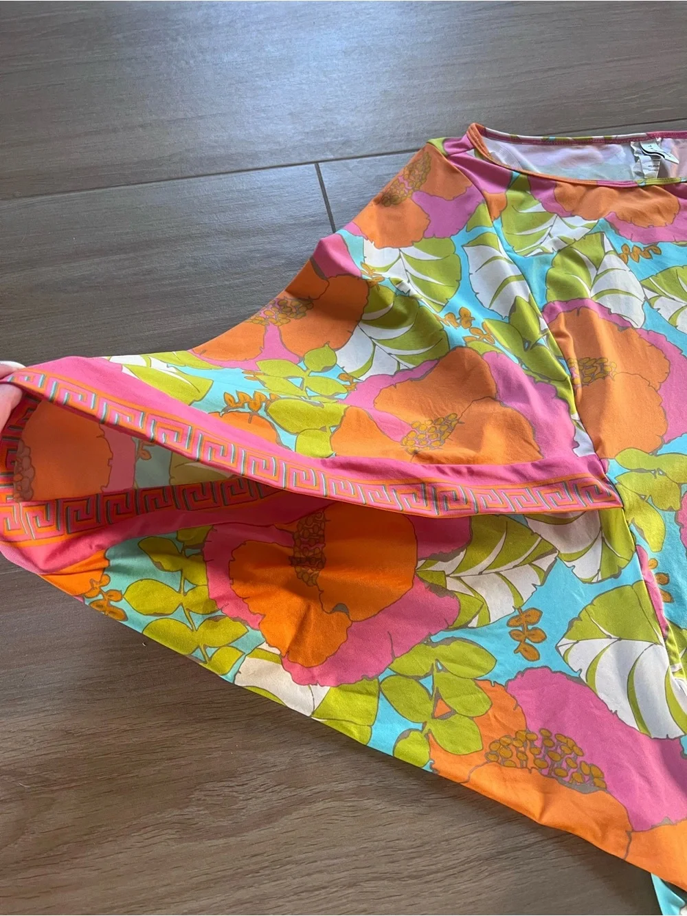 Trina Turk Playa de Flor Tunic Swim Cover Up Floral Multi Color M $152